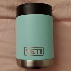 Yeti Rambler Colster